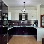 Spacious & Cozy Family Near Sanatorium Apartamento