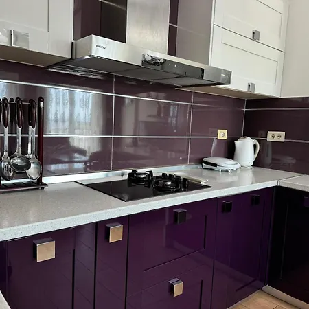 Spacious & Cozy 2br Family In Lejlighed