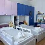 Spacious & Cozy Family Near Sanatorium Apartament