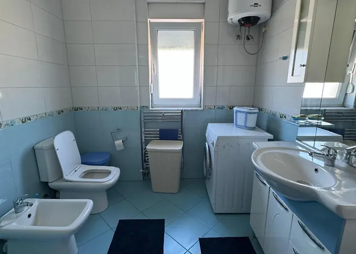 Spacious&cozy Family Near Sanatorium * Tirana